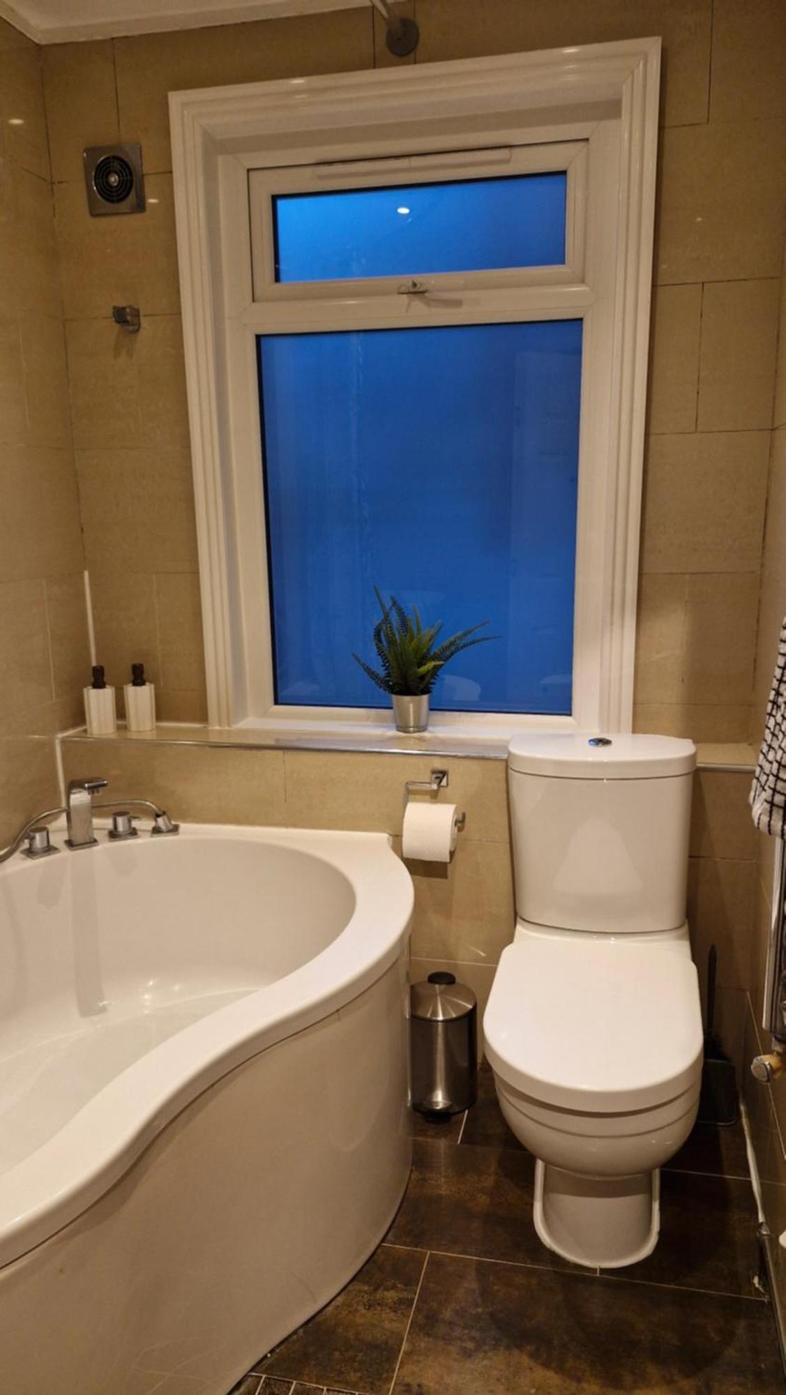 דירות לונדון Charming Flat In Wimbledon מראה חיצוני תמונה