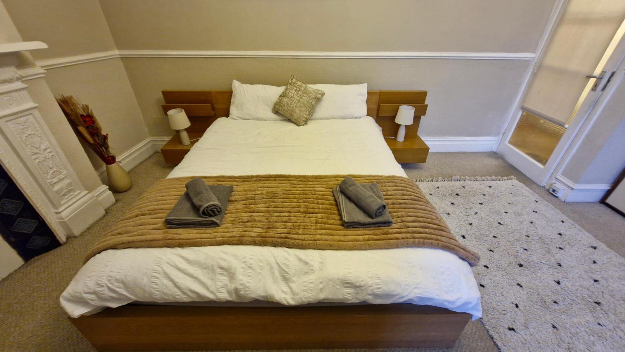 דירות לונדון Charming Flat In Wimbledon מראה חיצוני תמונה