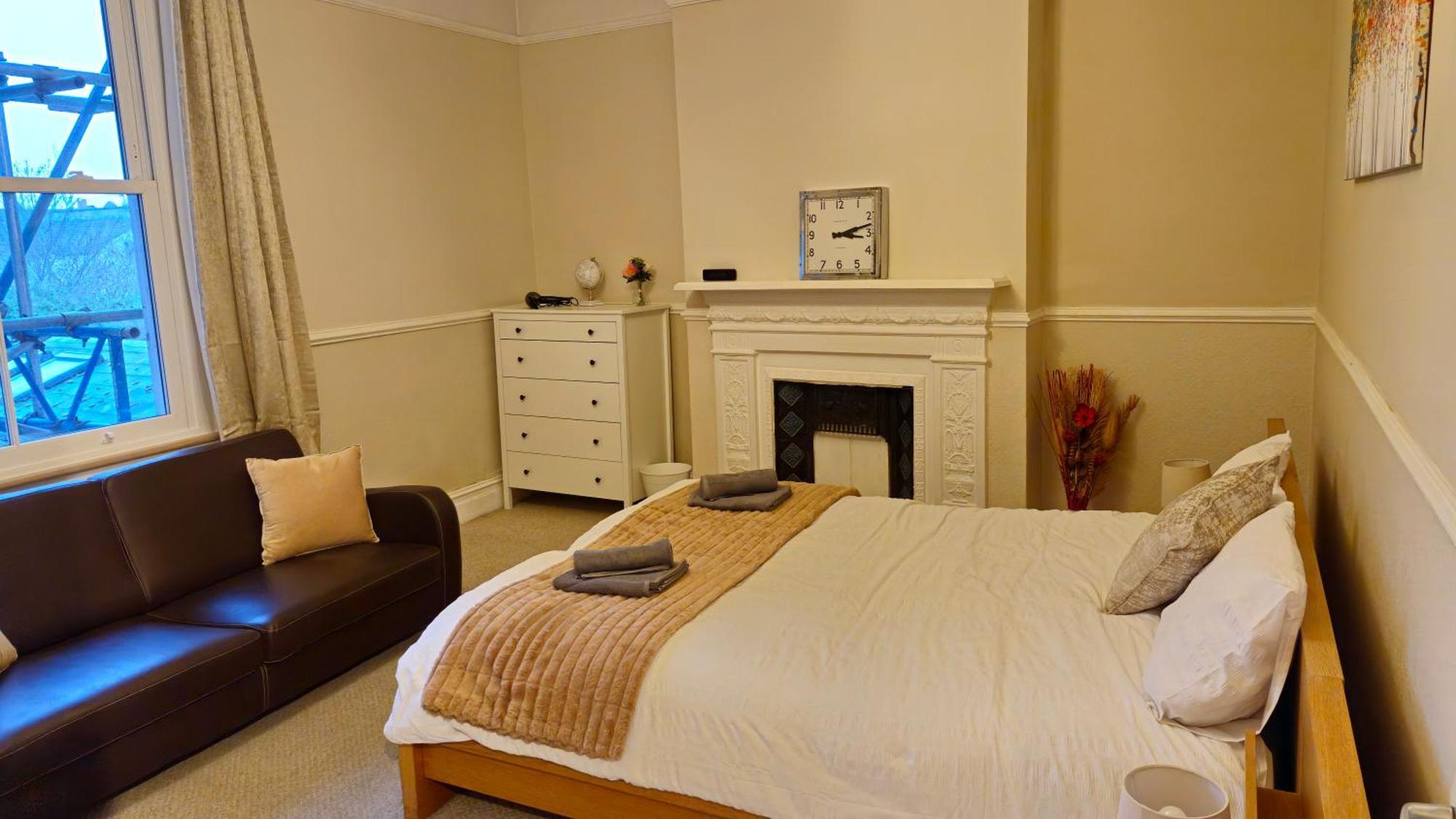 דירות לונדון Charming Flat In Wimbledon מראה חיצוני תמונה