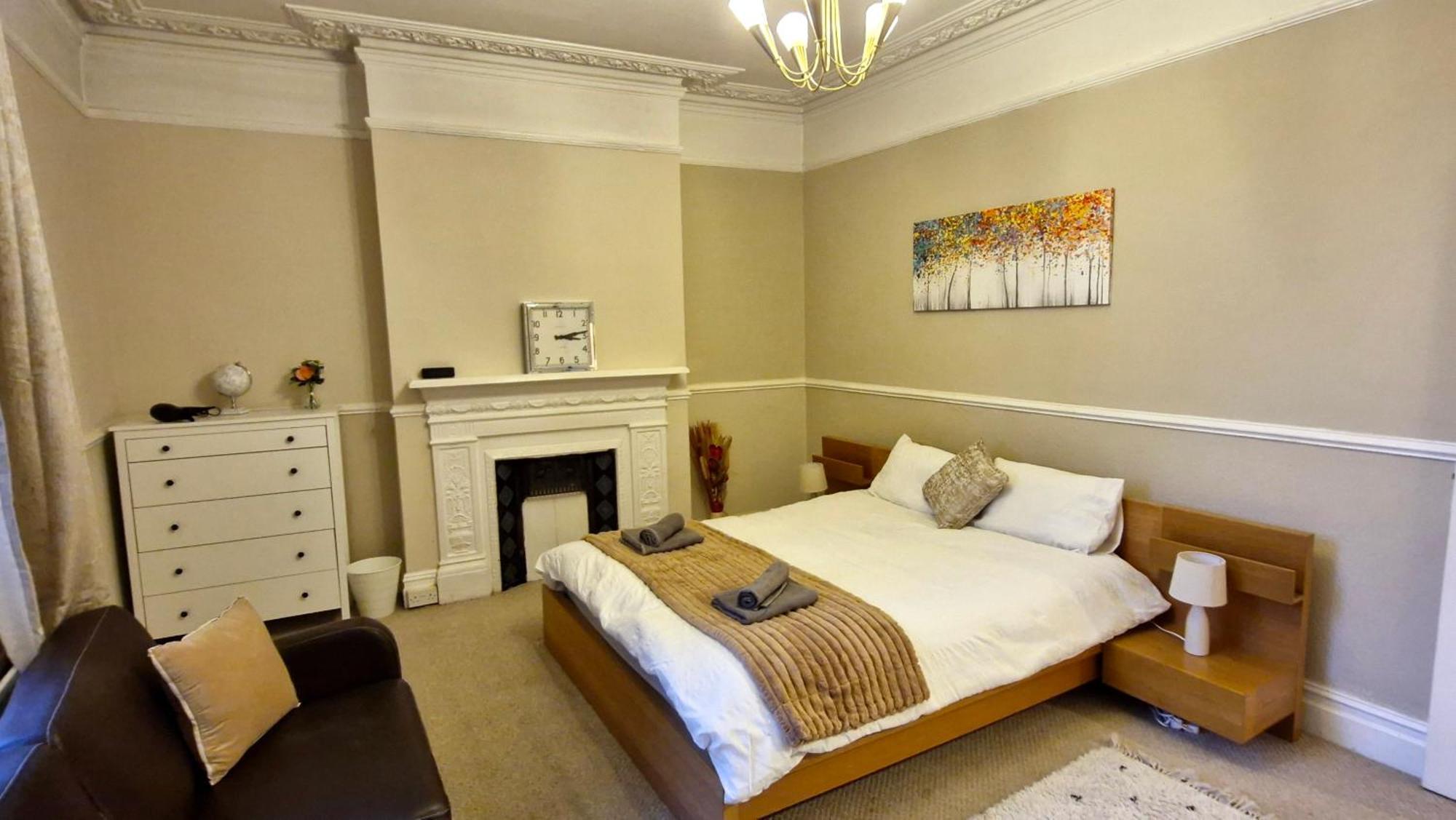 דירות לונדון Charming Flat In Wimbledon מראה חיצוני תמונה