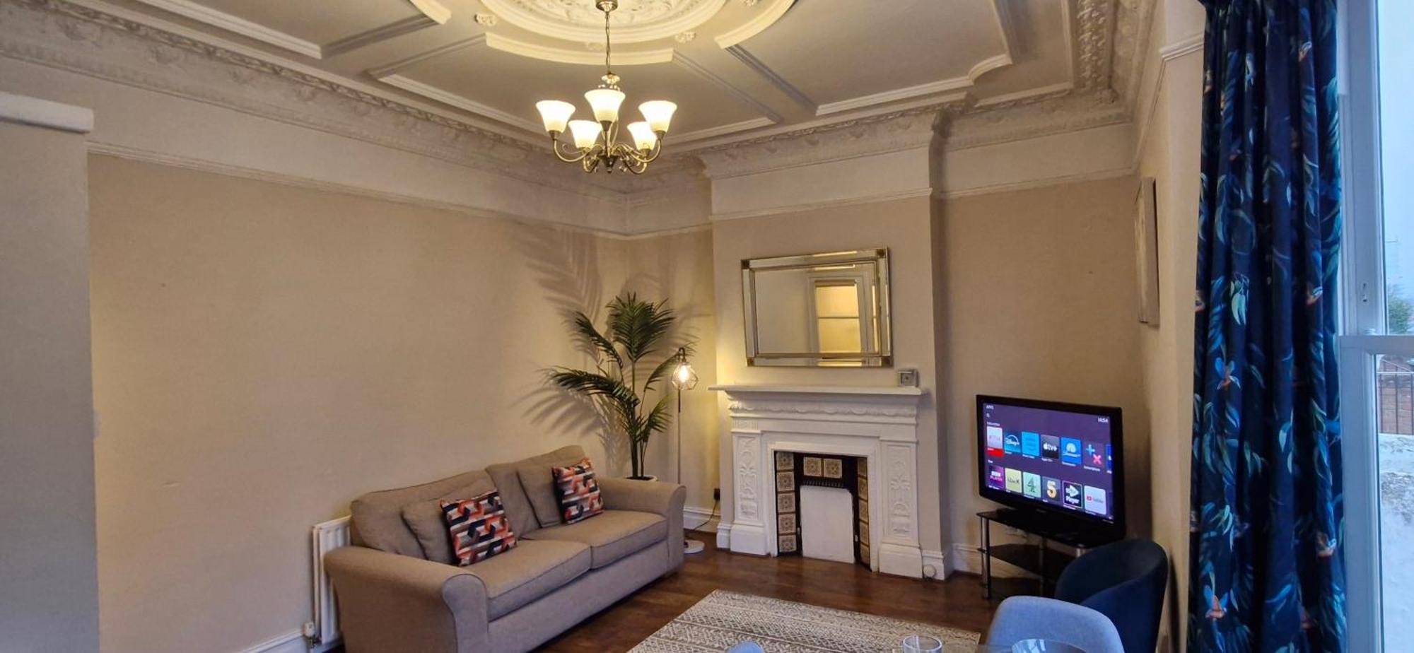 דירות לונדון Charming Flat In Wimbledon מראה חיצוני תמונה